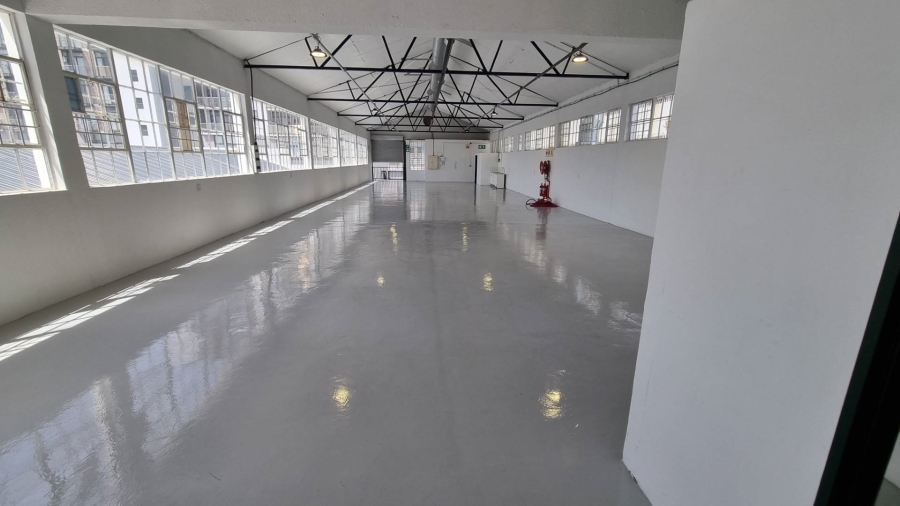 1 Bedroom Property for Sale in Woodstock Western Cape